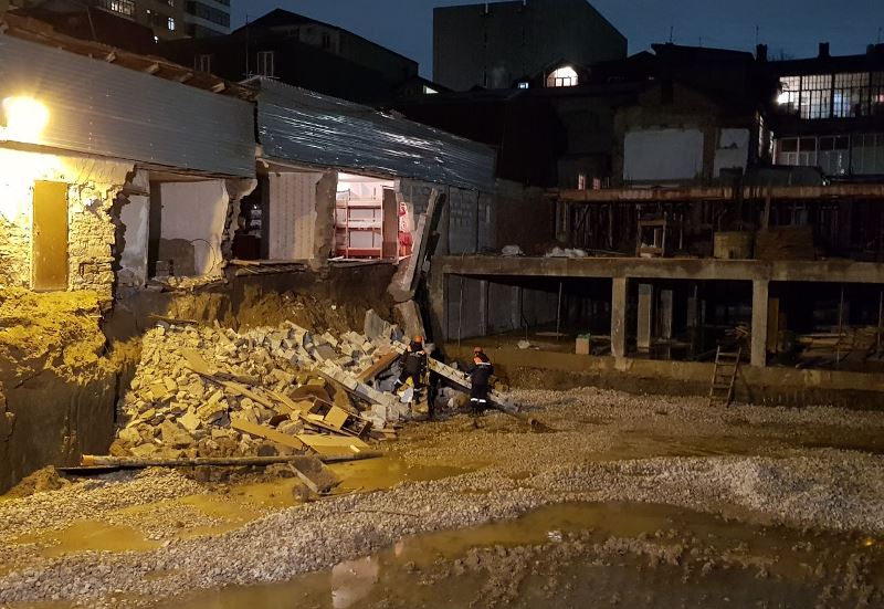 В Махачкале обрушилась стена частного дома