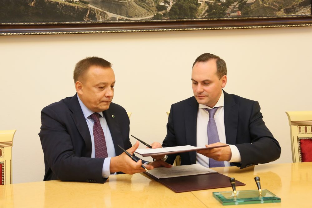 Подписано соглашение о запуске программы «Безналичный Дагестан»