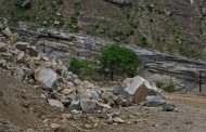 Три человека погибли во время камнепада в горах Дагестана