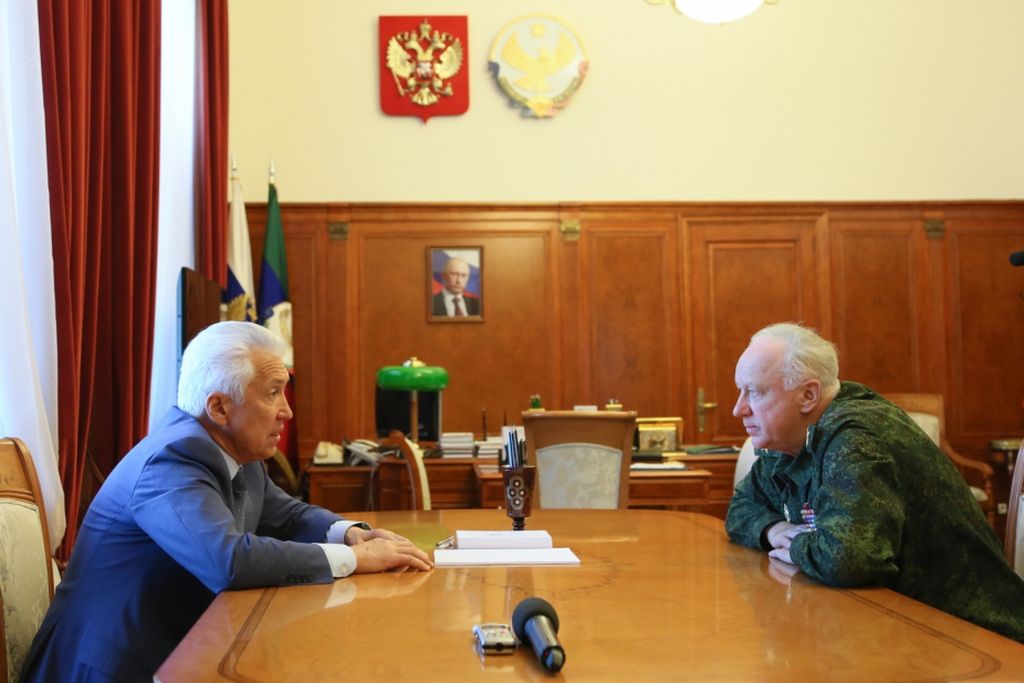 Васильев и Бастрыкин обсудили борьбу с коррупцией в Дагестане