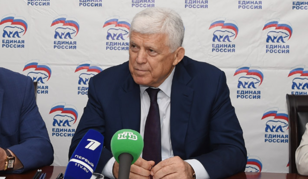 Шихсаидов покинул пост секретаря регионального отделения «Единой России»