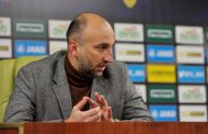Президент «Анжи» уговорил главного тренера Адиева не уходить в отставку