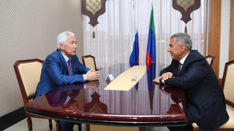 Главы Дагестана и Татарстана обсудили межрегиональное сотрудничество