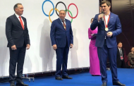 Бахтияру Ахмедову передана золотая медаль Олимпиады-2008