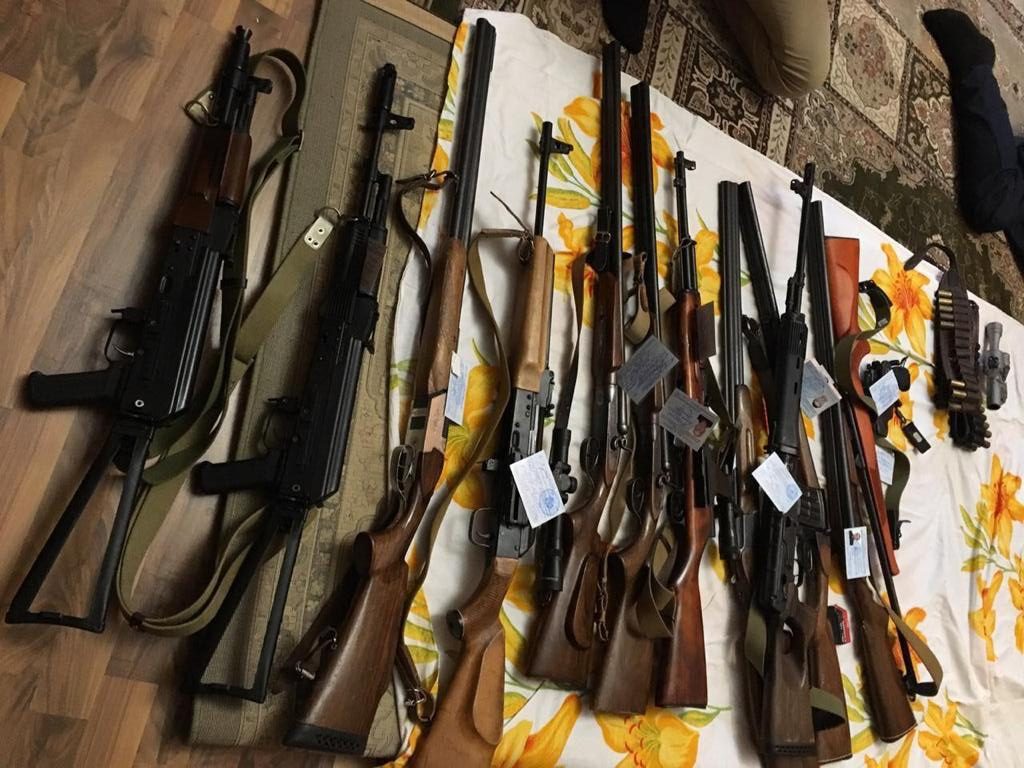 Комиссионка оружия. Комиссионное оружие. Оружие Дагестана. Оружейные магазины в Дагестане. Охотничьи ружья в Дагестане.