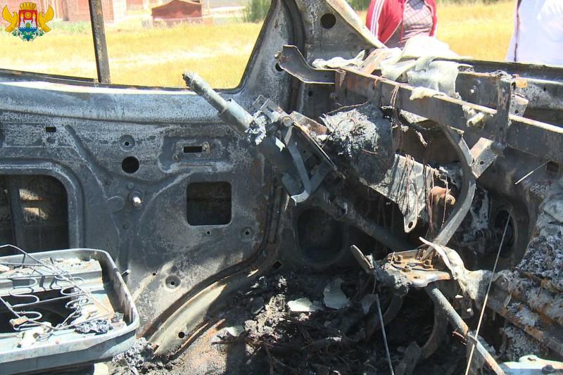 В Махачкале подожгли машину для перевозки отловленного безнадзорного скота