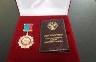 Триумфаторы чемпионатов мира награждены орденами Дагестана, призеры - медалями