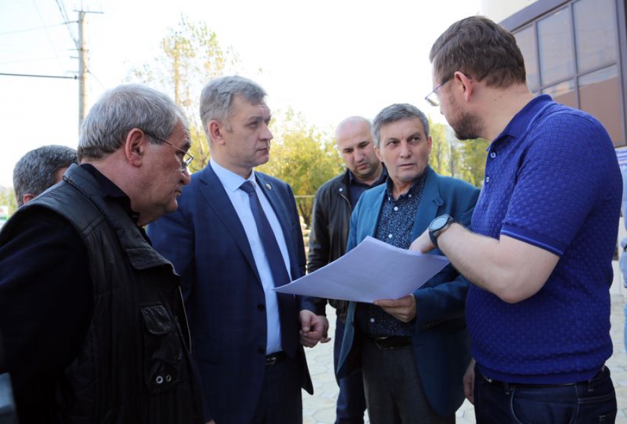 Владимир Иванов и Салман Дадаев обсудили вопросы реконструкции проспекта Имама Шамиля