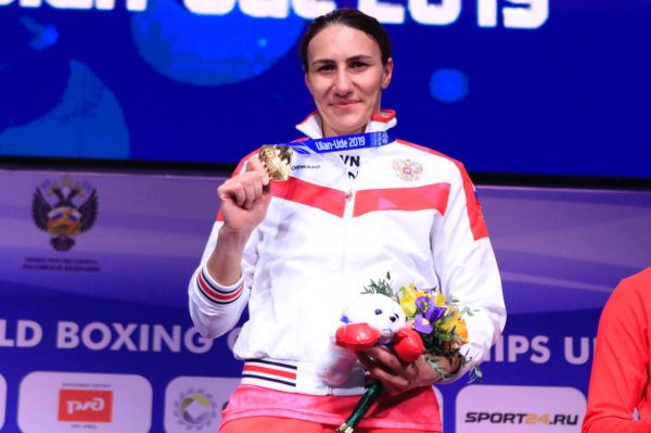 Земфира Магомедалиева во второй раз в карьере выиграла чемпионат мира по боксу