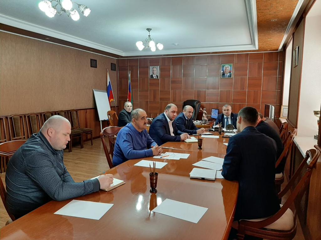 В Казбековском районе обсудили работу по обелению заправочного бизнеса