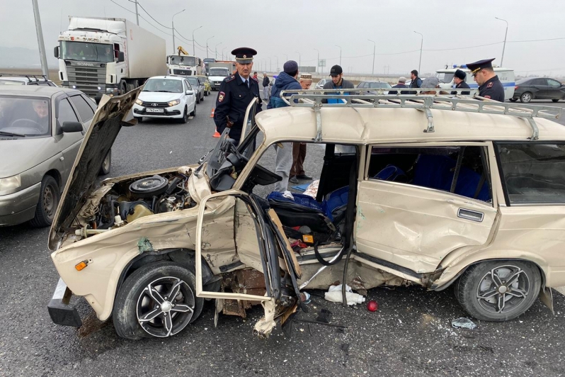 Два человека погибли на дорогах Дагестана в воскресенье