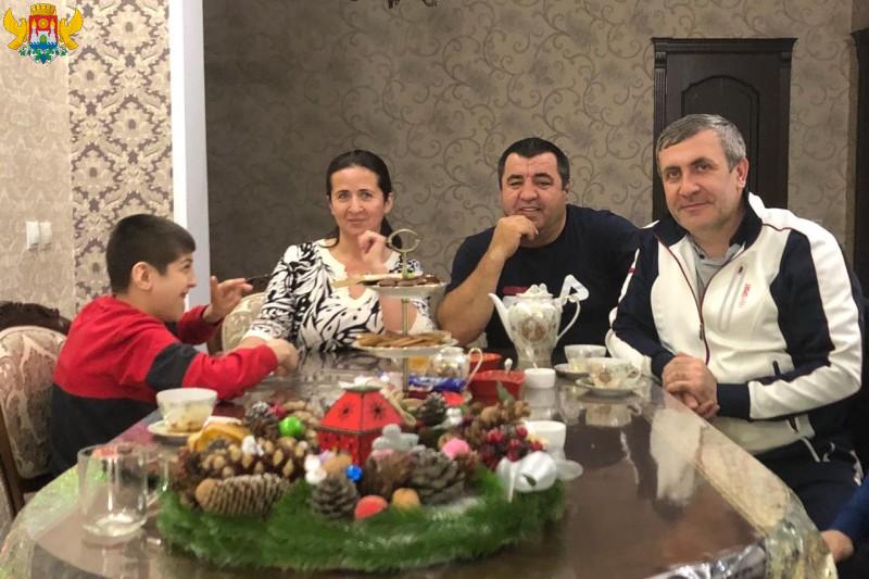 Владимир Васильев исполнил новогоднее желание юного махачкалинца