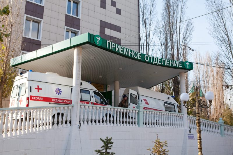 Более 330 человек госпитализированы за сутки в Дагестане с подозрением на COVID-19
