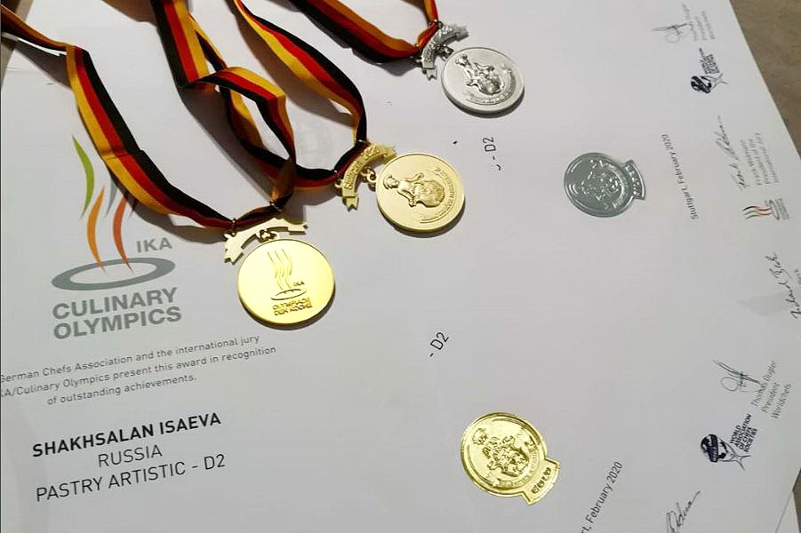 Шахсалан Исаева завоевала три медали Всемирной кулинарной олимпиады в Германии (ФОТО, ВИДЕО)