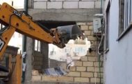 В Дербенте по решению суда снесены три этажа пятиэтажной пристройки