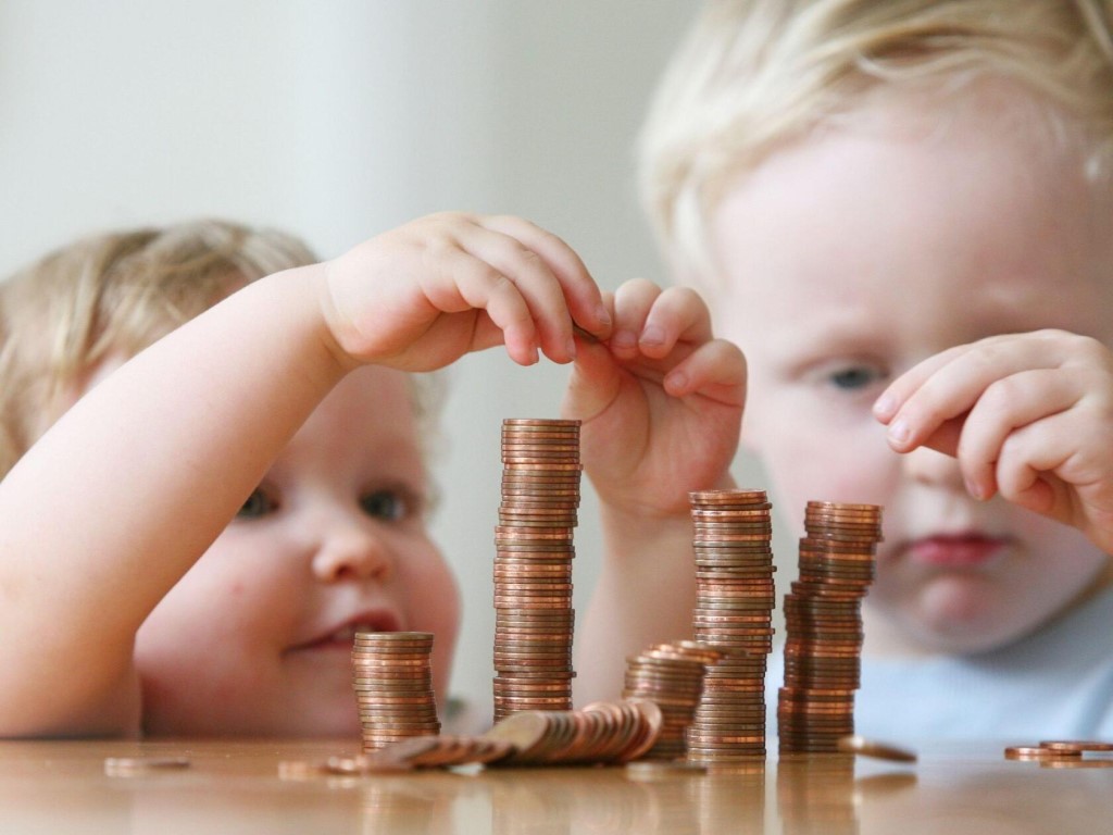 Президент РФ подписал указ о ежемесячных выплатах детям от трех до семи лет