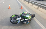 Мотоциклист погиб после наезда на пешехода