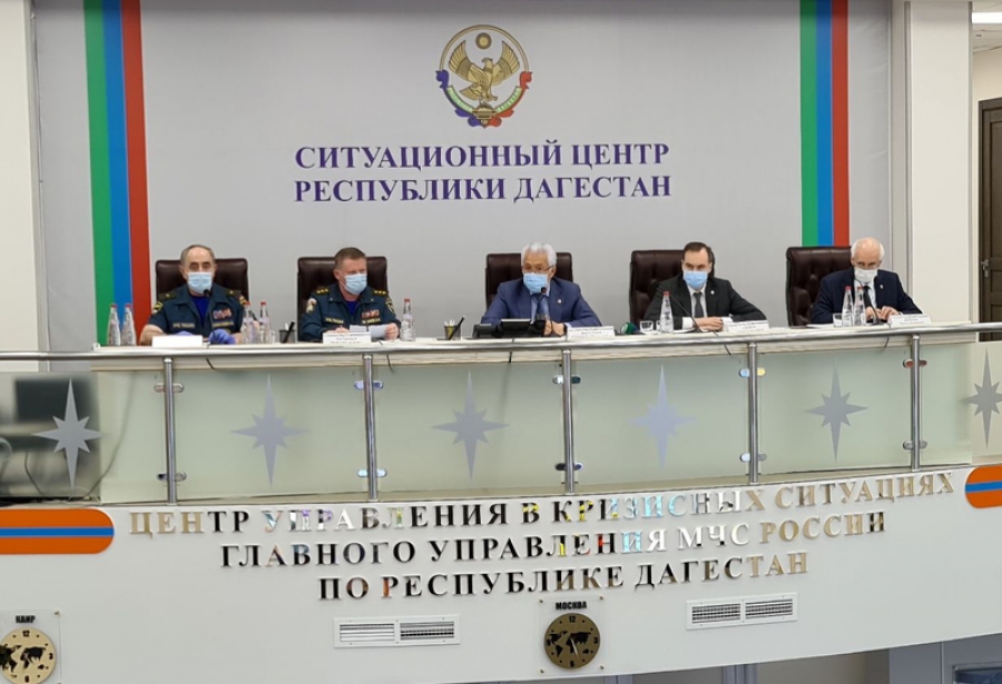 Сотрудники МЧС России продезинфицировали 987 объектов в Дагестане
