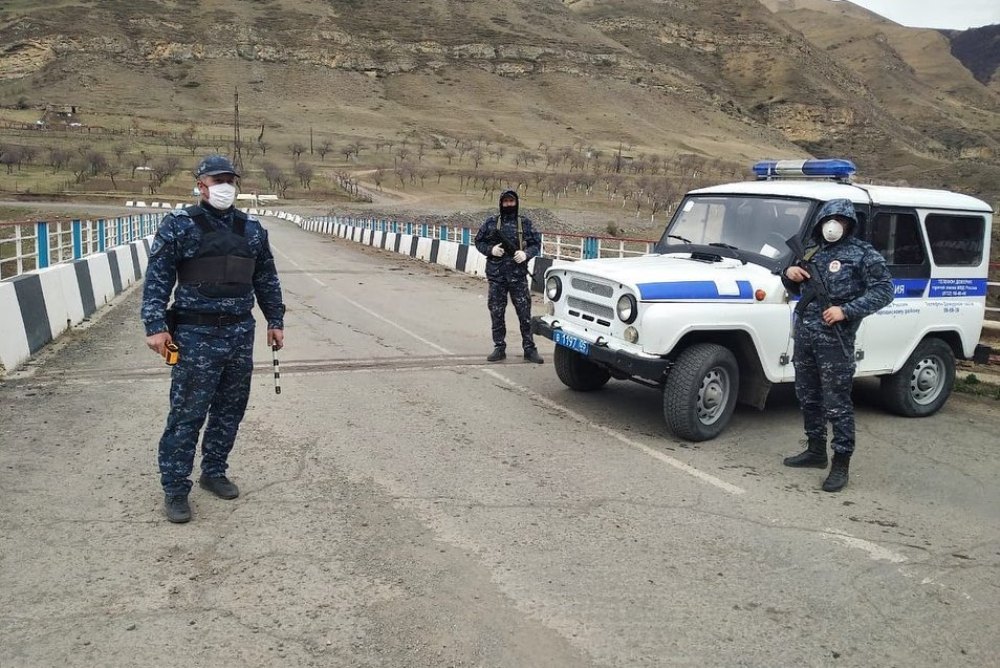 Одиннадцать муниципалитетов Дагестана продлили местные ограничения