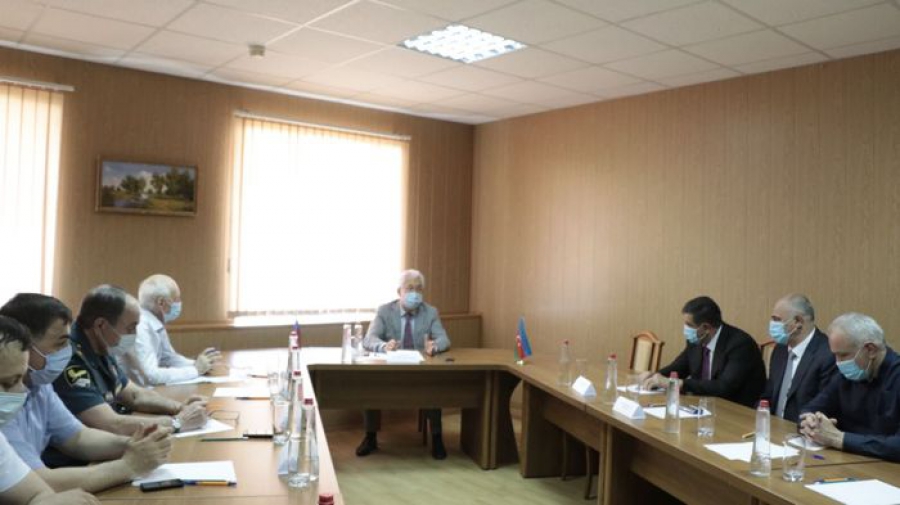 Глава Дагестана обсудил с делегацией Азербайджана беспорядки в Дербентском районе