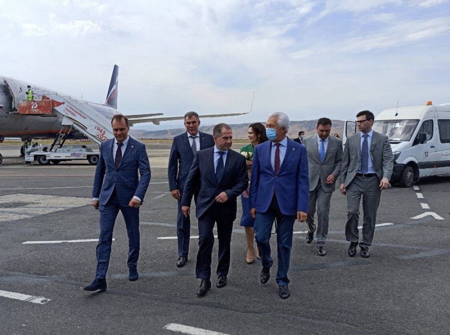 Михаил Бабич прибыл с рабочим визитом в Дагестан