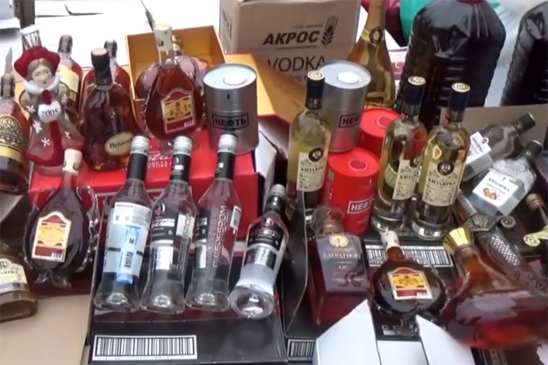 Полиция накрыла два подпольных цеха по розливу алкоголя