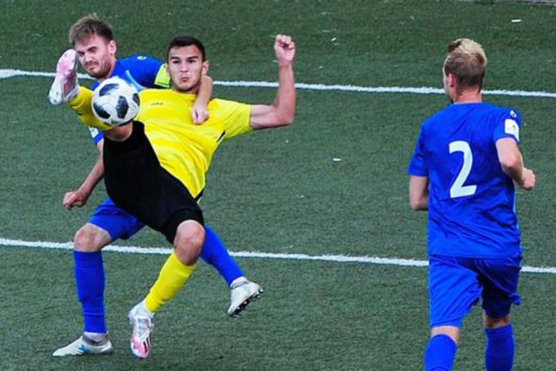 «Анжи» сыграл вничью с «Черноморцем» в матче с двумя удалениями