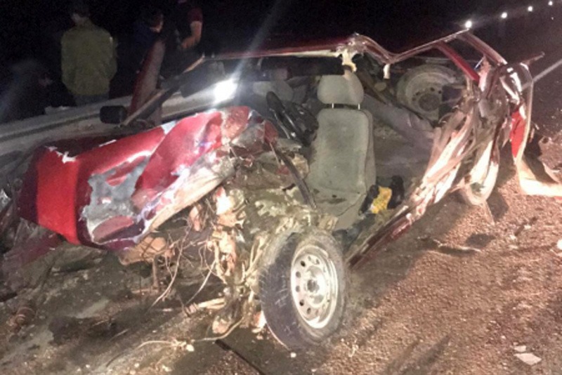 В столкновении «девятки» с грузовиком в Тарумовском районе погиб водитель