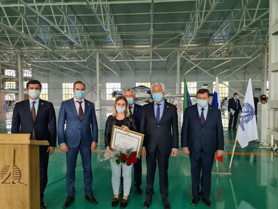 Владимир Васильев поздравил промышленников Дагестана с Днем машиностроителя
