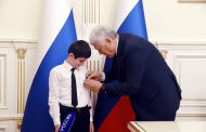 Совет Федерации наградил школьника из Дагестана за спасение своего дедушки