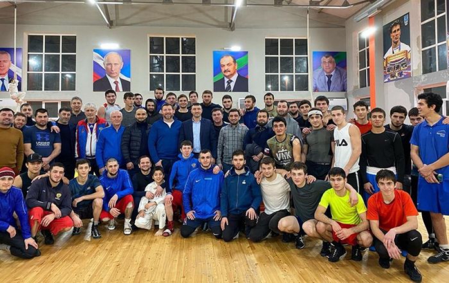 Сергей Меликов поздравил дагестанских боксеров с успешным выступлением на чемпионате России