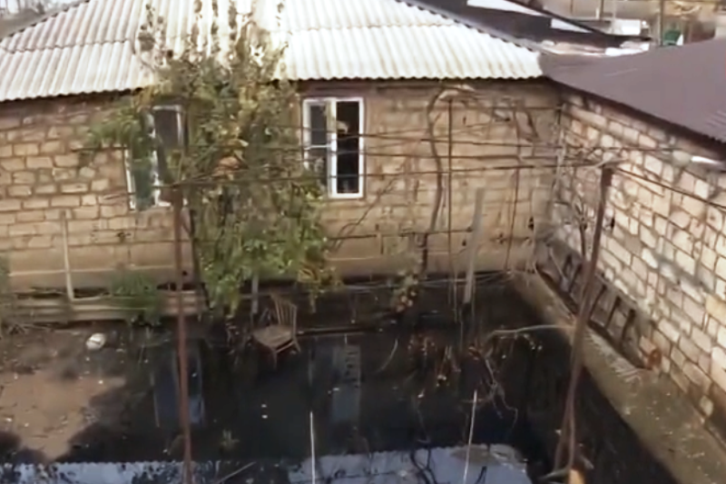 В Дагестанских Огнях начата проверка по факту затопления домов опасными отходами