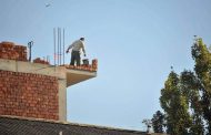 За гибель рабочего, упавшего с крыши девятиэтажки, ответит гендиректор стройфирмы