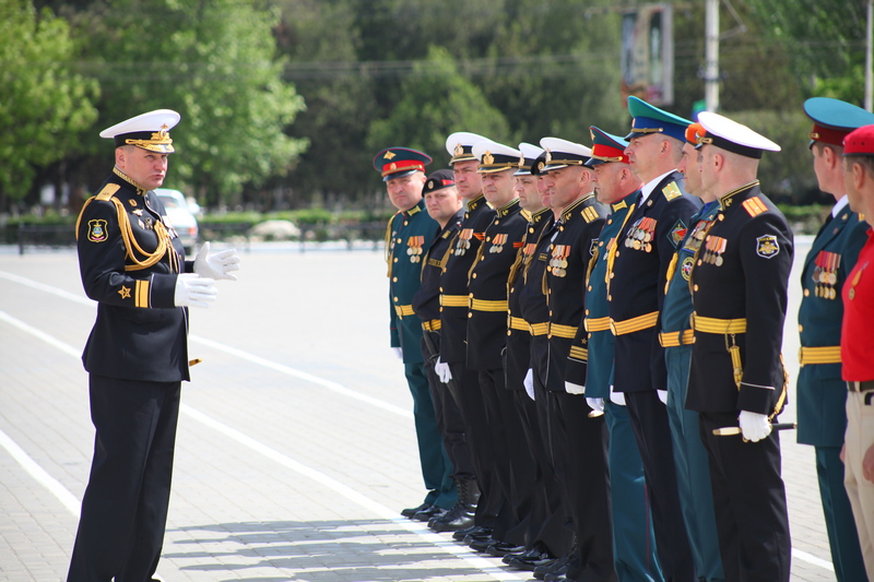 В Каспийске проходит генеральная репетиция парада ко Дню Победы