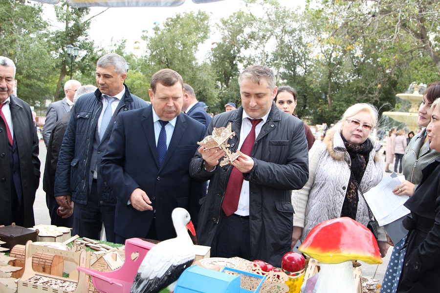 Вице-премьер Мурад Казиев принял участие в праздновании Дня города Кизляра