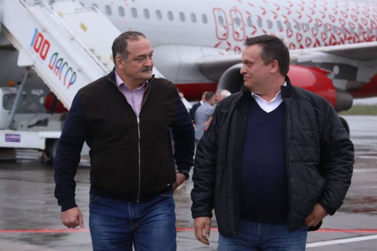 В аэропорту Махачкалы Сергей Меликов и Андрей Никитин ответили на вопросы журналистов