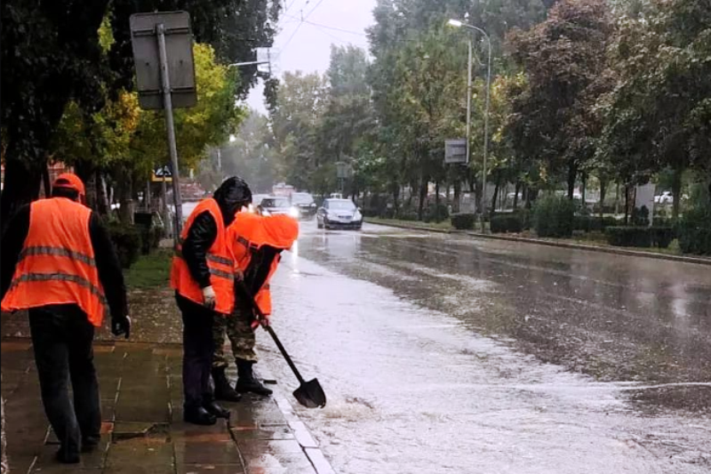 Темиртау когда дадут воду. Фото Махачкала сегодня на улице в мае.