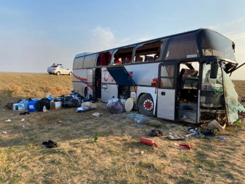 В Махачкале задержаны перевозчик и владелец автобуса, попавшего в ДТП в Калмыкии