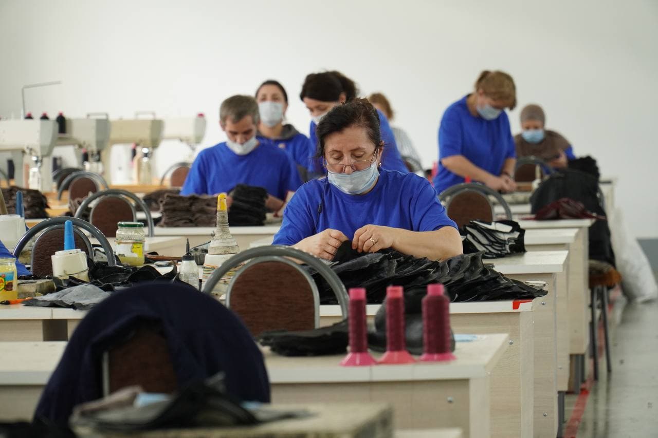 В Махачкале открылась обувная фабрика SERG