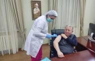 Госсекретарь Дагестана Магомед-Султан Магомедов прошел вакцинацию