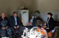 Чиновники Магарамкентского района навестили людей с ограниченными возможностями