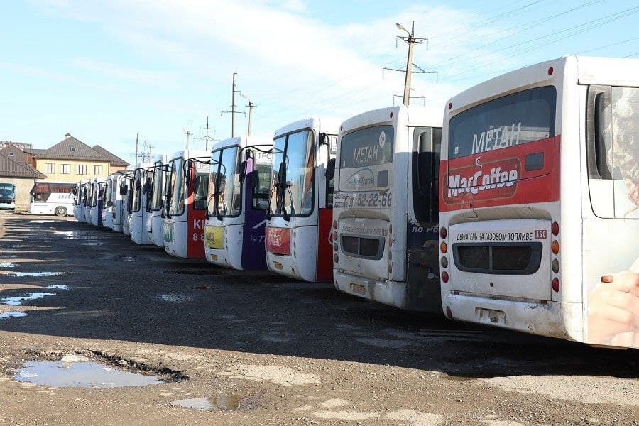Махачкалинские автобусные маршруты 100 и 44а вернутся на рейсы