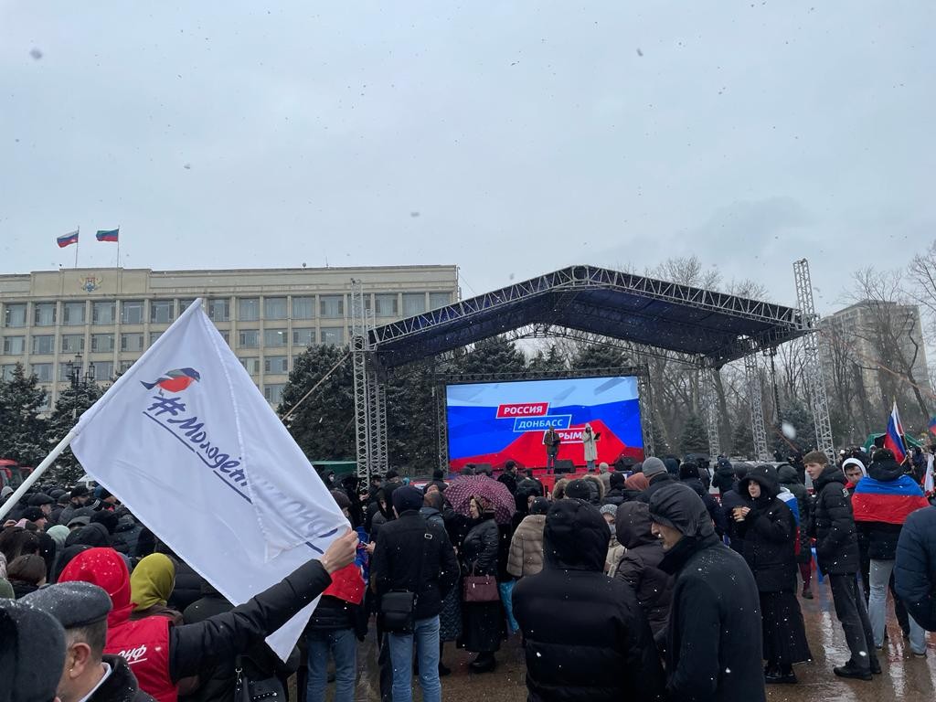 Воссоединение днр с россией. Митинг. Митинг за мир. Присоединение Крыма к Российской Федерации. Митинг присоединение Крыма к России.