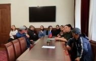 Министр труда Дагестана встретился с жертвами мошенничества