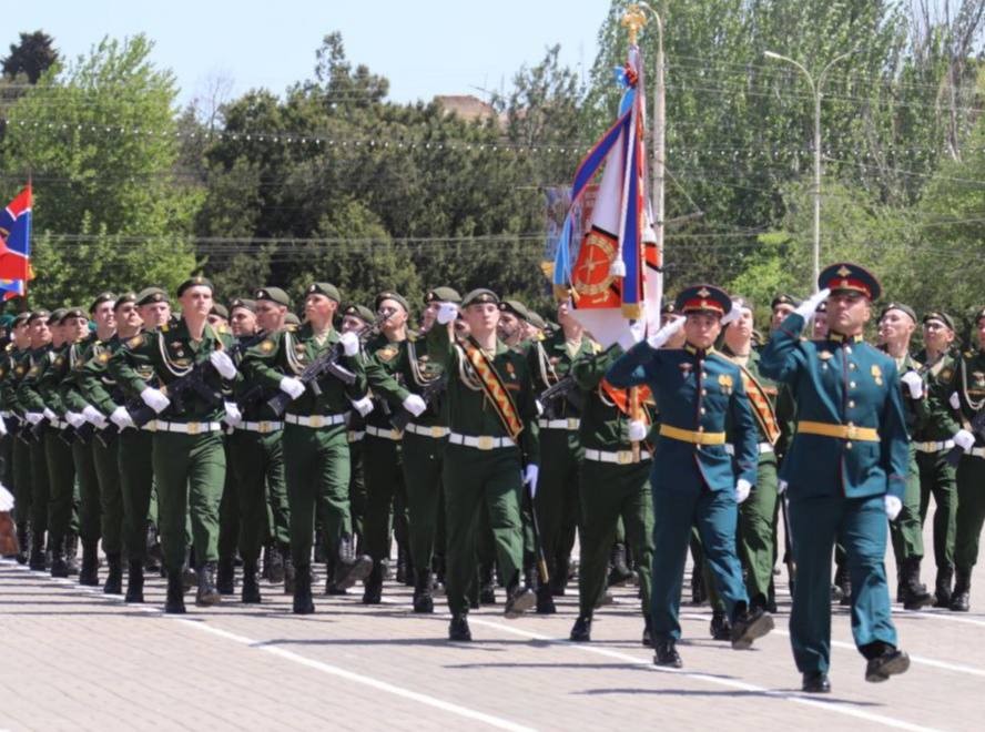 В Каспийске состоялся Парад Победы