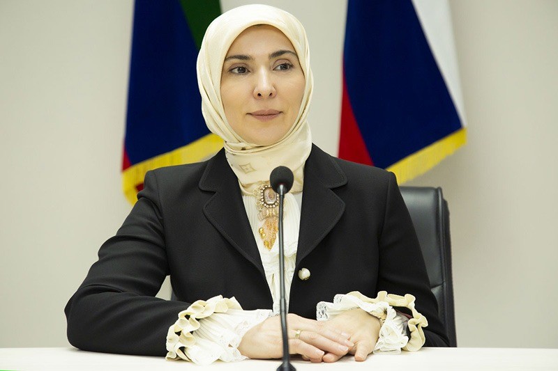 Айна Гамзатова обратилась к президенту Путину с просьбой предоставить отсрочку от мобилизации жителям Дагестана