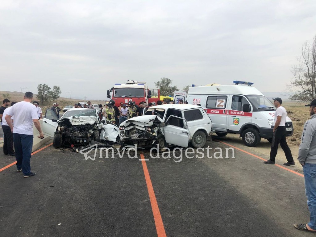 В Буйнакском районе погибли водители столкнувшихся машин