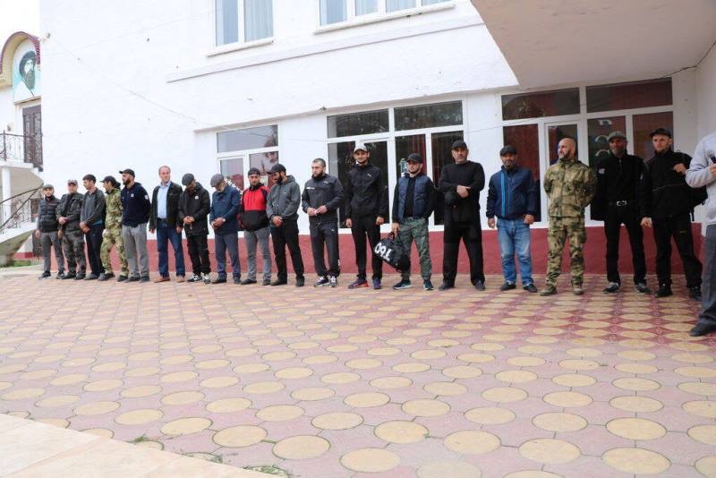 Первая группа мобилизованных жителей Казбековского района​ отправилась на сборы