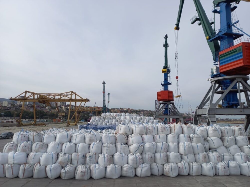 Перевалка грузов в порту Махачкалы за 10 месяцев выросла на 70 процентов