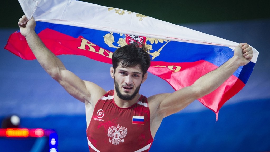 Борцы из Дагестана завоевали три медали чемпионата России по греко-римской борьбе